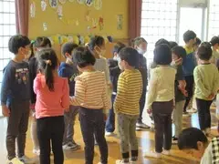 写真:お礼の言葉を伝える様子