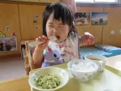 写真:離乳食(北園保育所)
