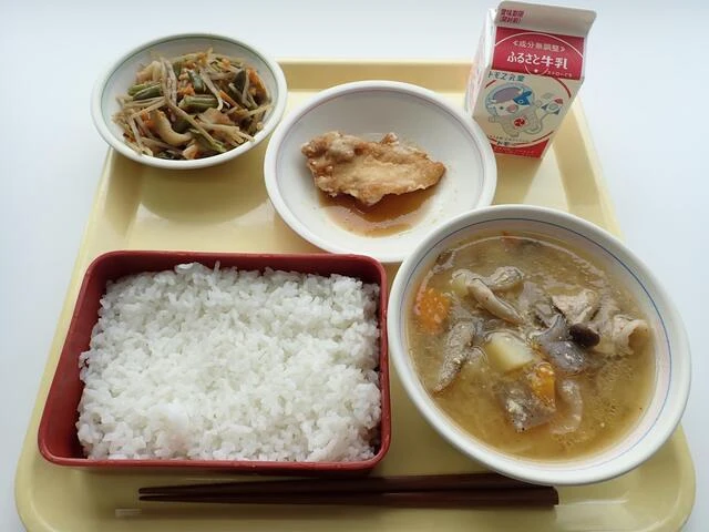 写真:8月28日(月曜)給食