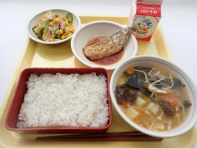 写真:5月2日(火曜)給食