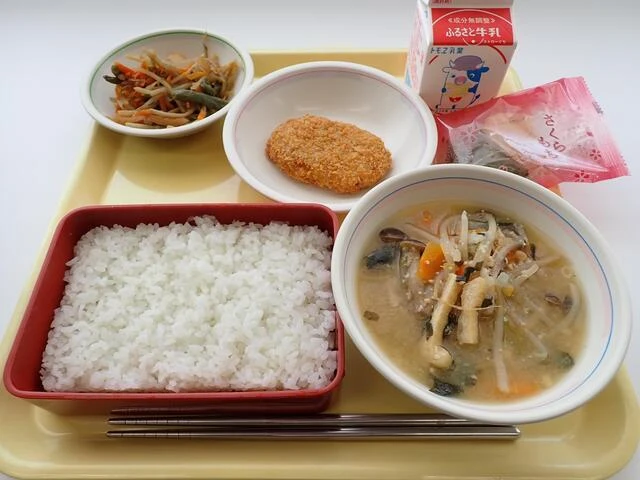 写真:4月13日(木曜)給食