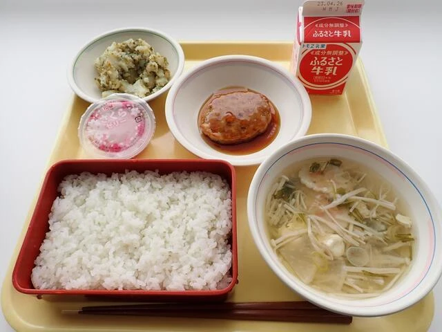 写真:4月17日(月曜)給食