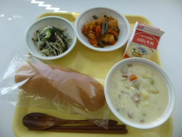 写真:11月8日(火曜)給食