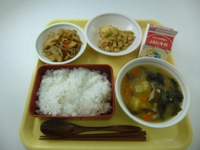 写真:11月16日(水曜)給食