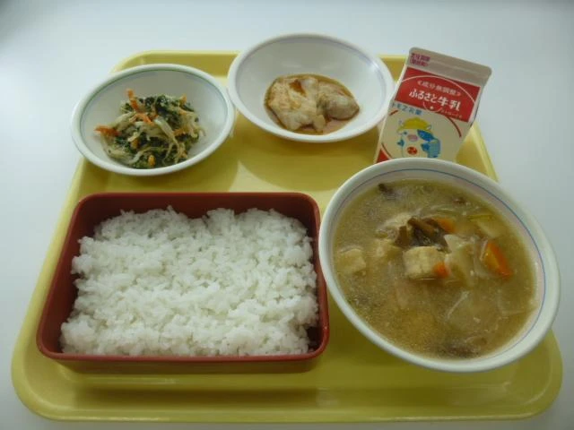 写真:10月17日(月曜)給食