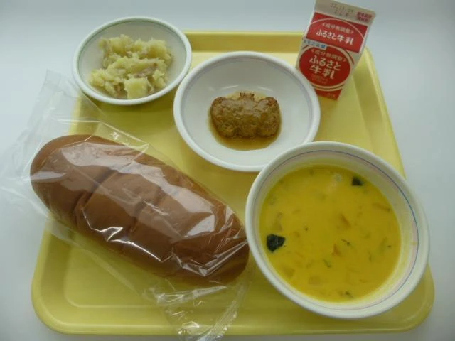 写真:10月25日(火曜)給食