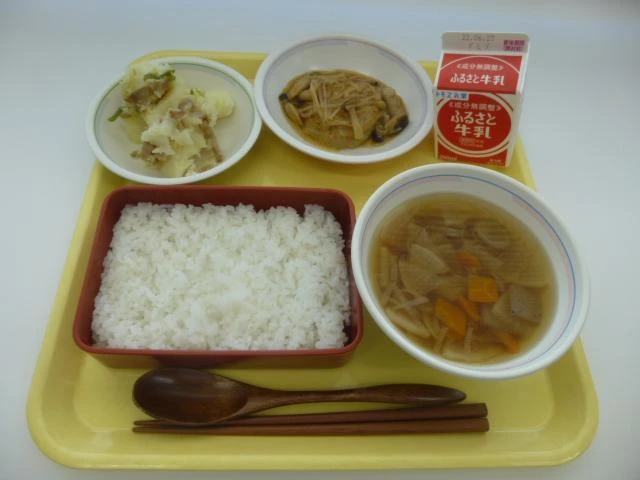 写真:6月13日(月曜)給食