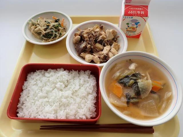 写真:6月19日(月曜)給食