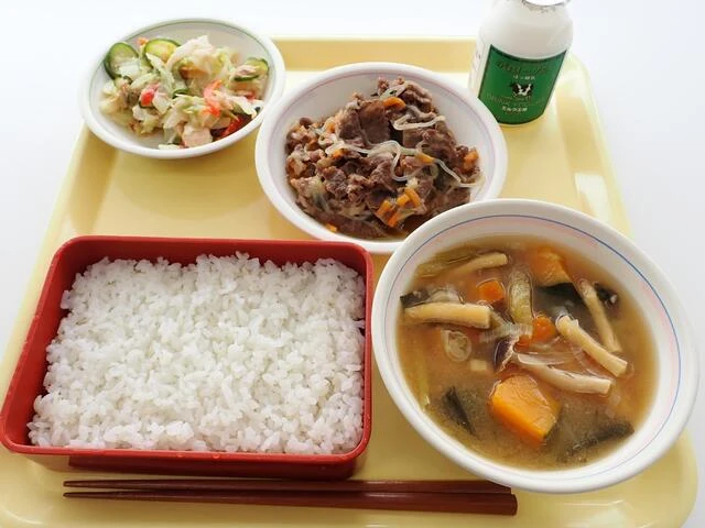 写真:6月26日(月曜)給食