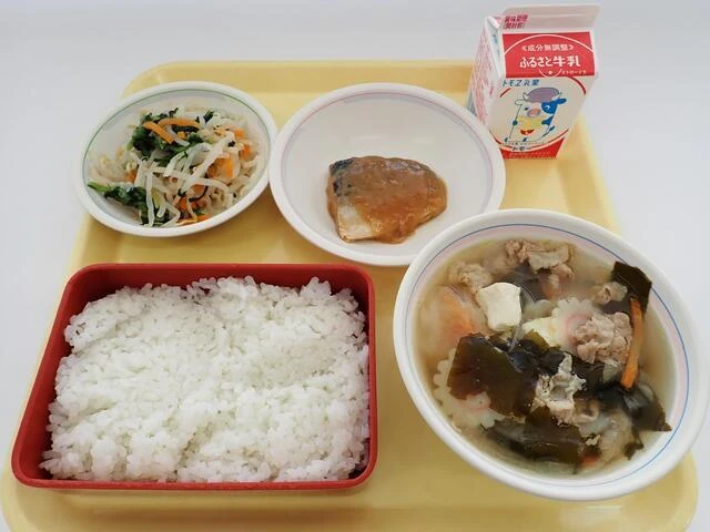 写真:5月18日(木曜)給食