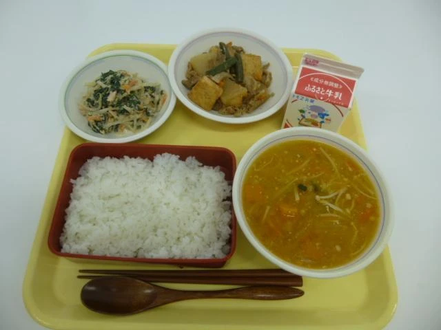 写真:11月15日(火曜)給食