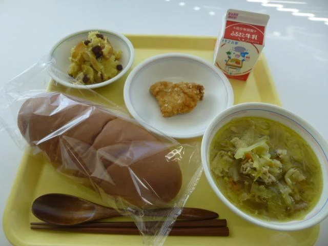 写真:11月25日(金曜)給食