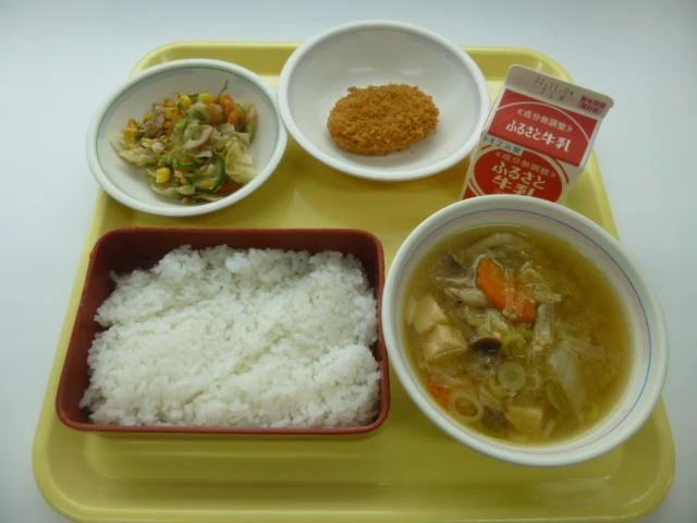 写真:10月25日(火曜)給食