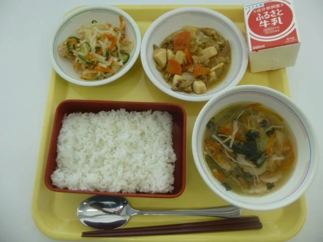 写真:4月12日(火曜)給食