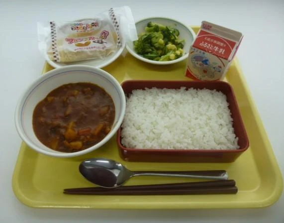 写真:4月18日(月曜)給食