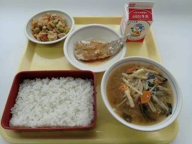 写真:6月12日(月曜)給食