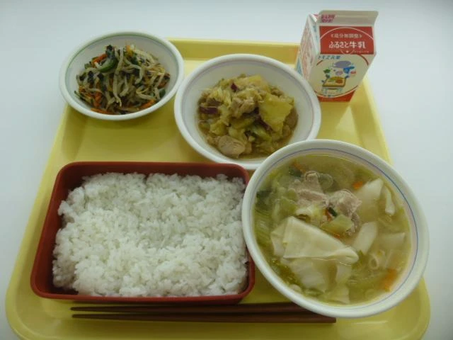 写真:12月1日(木曜)給食