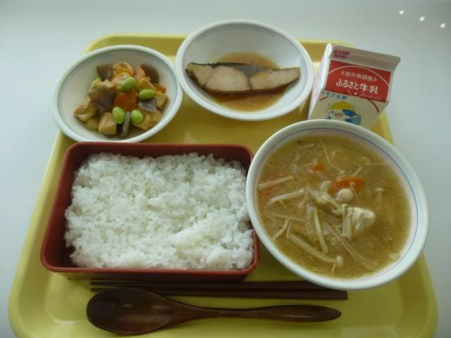 写真:11月10日(木曜)給食