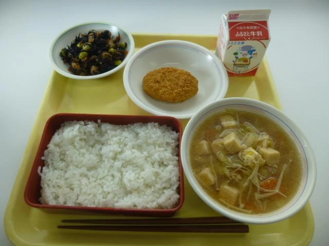 写真:11月29日(火曜)給食