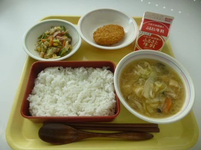 写真:10月28日(金曜)給食