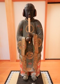 写真：聖徳太子立像