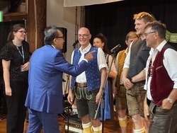 松丸市長とバンドの会話