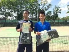 写真：優勝者