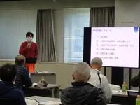 写真：講演中