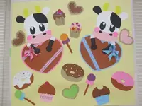 チョコレートやドーナツ、カップケーキの壁飾り