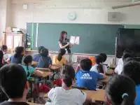 写真：御所ケ丘小学校5年生　ブックトークの様子2
