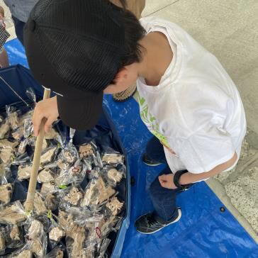 写真：魚釣りワークショップの様子