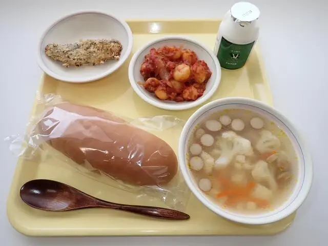 写真:10月3日(火曜)給食
