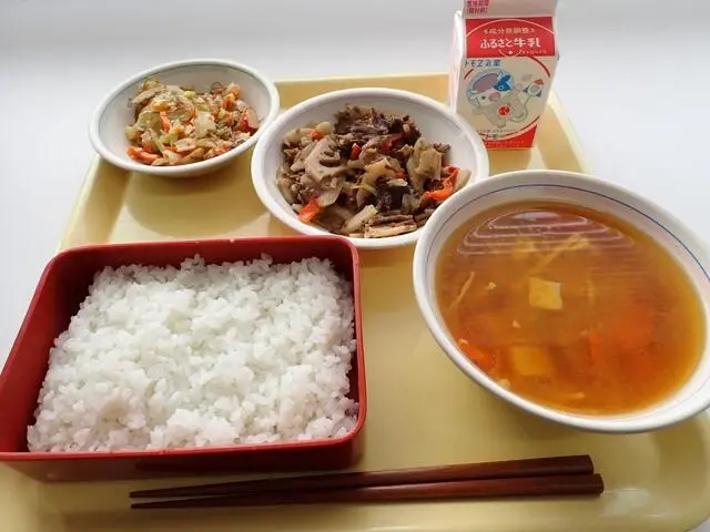 写真:10月31日(火曜)給食