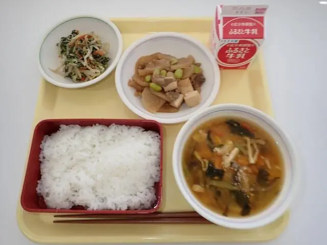 写真:11月8日(水曜)給食