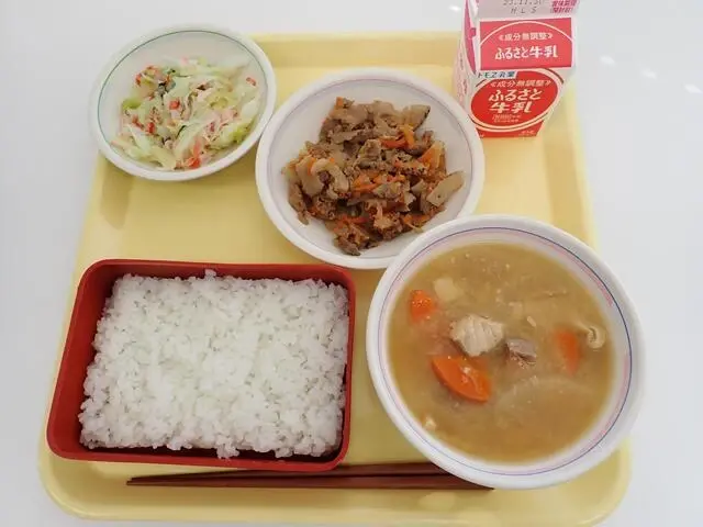 写真:11月20日(月曜)給食
