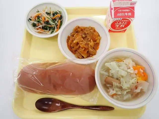 写真:11月28日(火曜)給食
