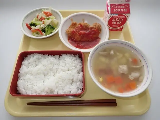 写真:10月4日(水曜)給食