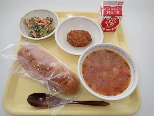 写真:10月13日(金曜)給食