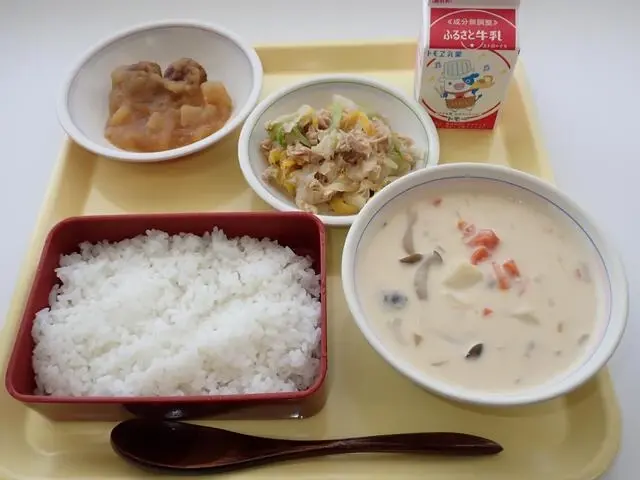 写真:10月3日(火曜)給食