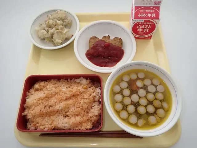 写真:10月30日(月曜)給食