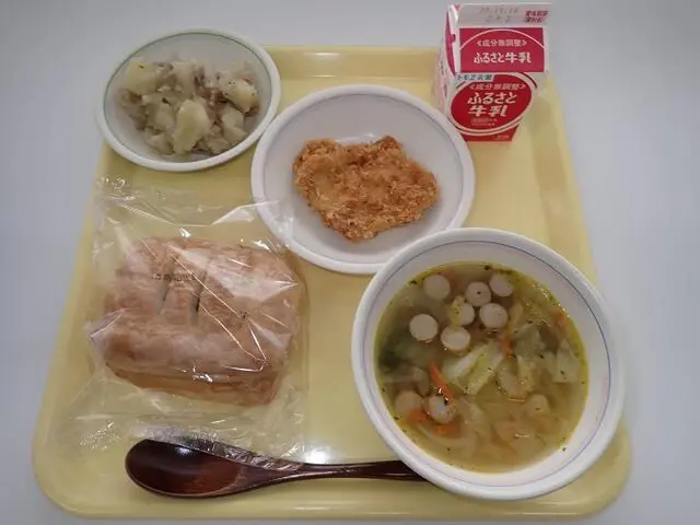 写真:11月6日(月曜)給食