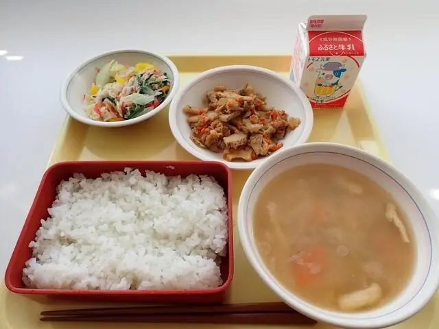 写真:11月9日(木曜)給食