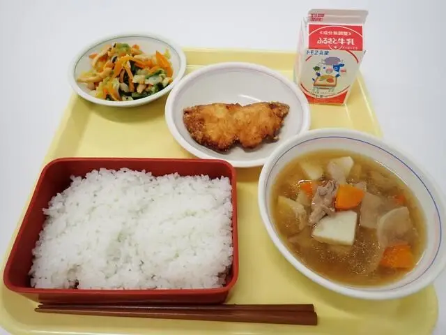 写真:11月30日(木曜)給食