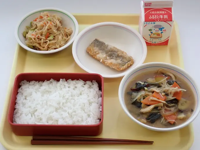 2月27日(火曜)の給食
