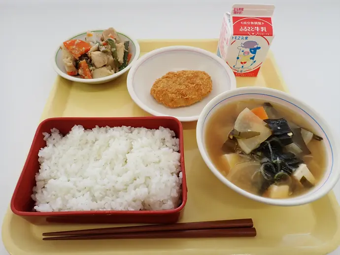 写真:2月20日(火曜)給食