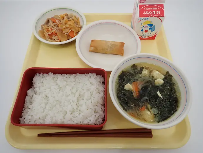 写真:4月8日(月曜)給食