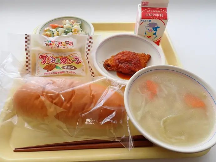 写真:4月16日(火曜)給食