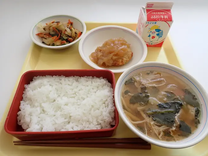 写真:4月16日(火曜)給食