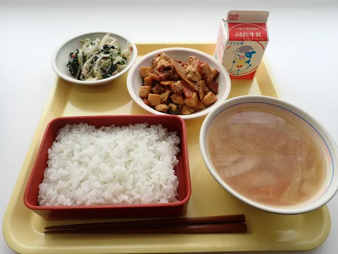 写真:4月18日(木曜)給食