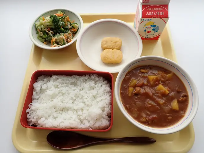 写真:4月22日(月曜)給食